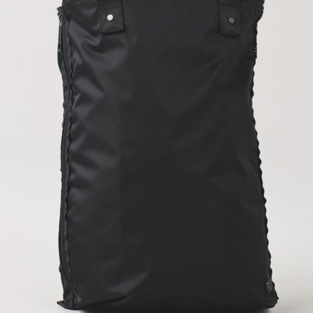 lululemon athletica Black Tote Bag - Picture 4 of 5